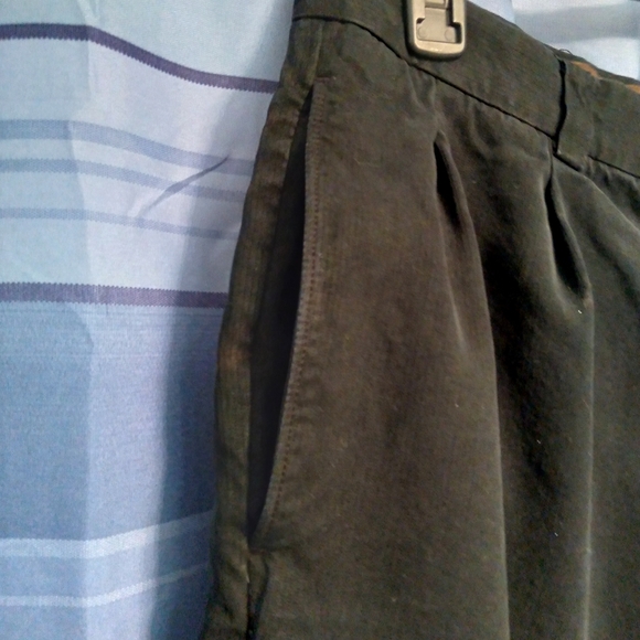 Tommy Bahama Shorts - Picture 4 of 11